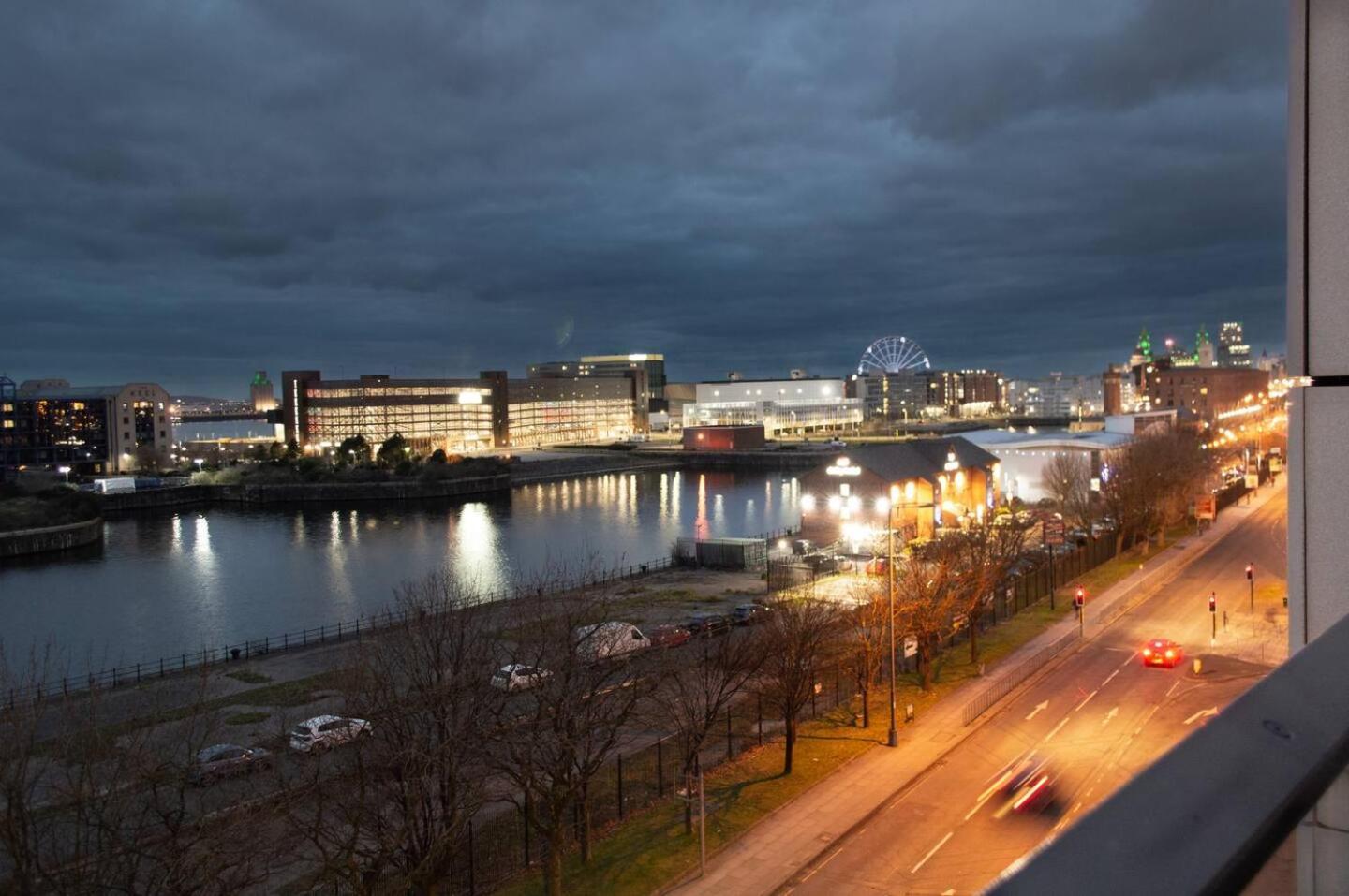 Stunning Mersey View Flat W Parking In Liverpool Exteriér fotografie