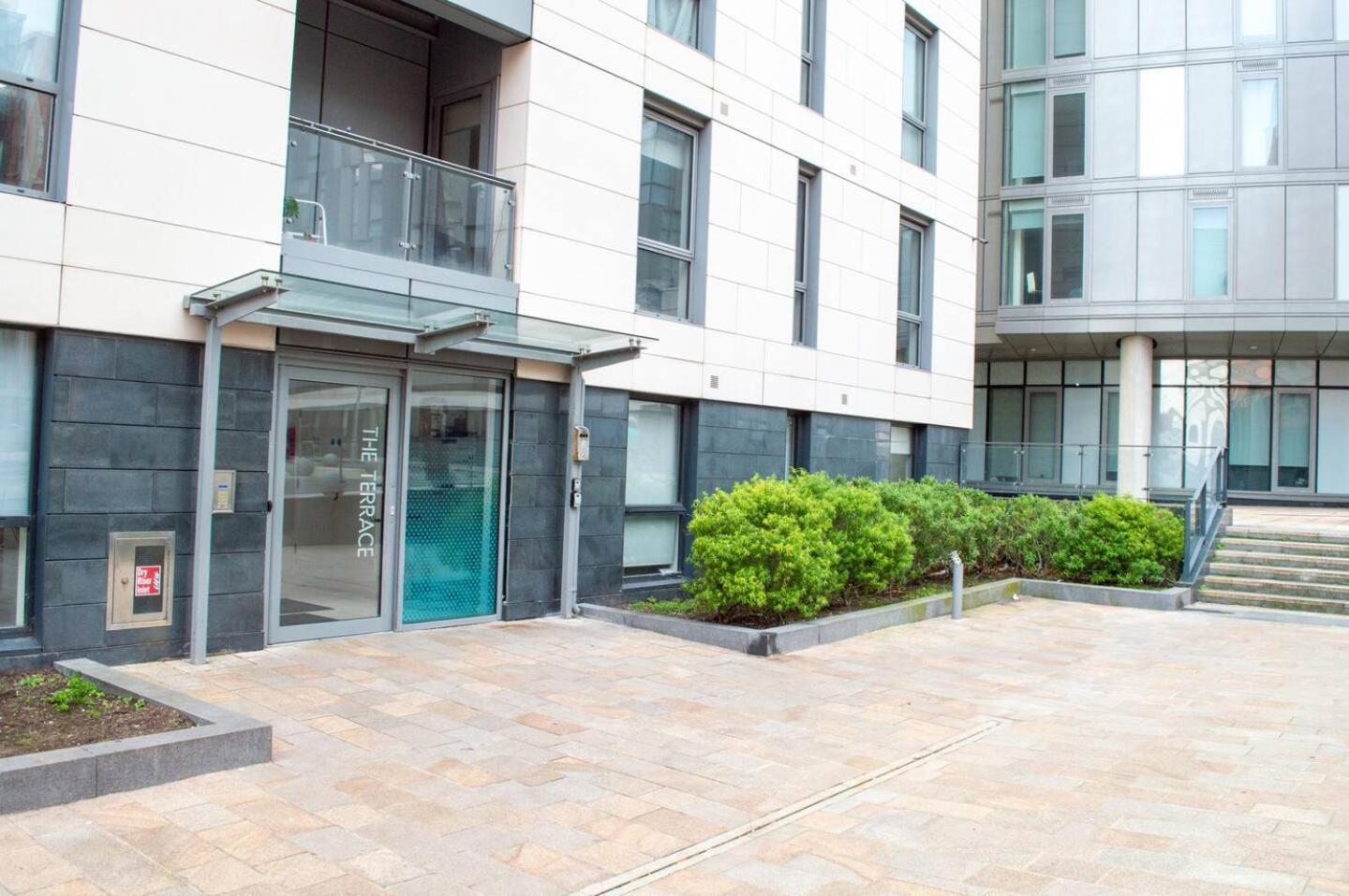 Stunning Mersey View Flat W Parking In Liverpool Exteriér fotografie
