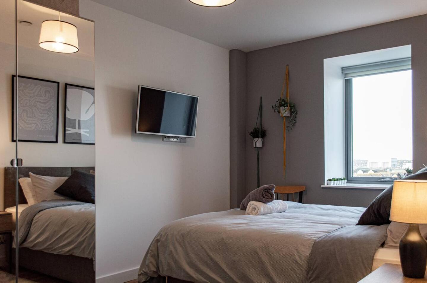 Stunning Mersey View Flat W Parking In Liverpool Exteriér fotografie