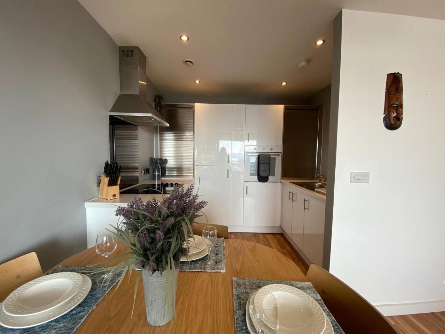Stunning Mersey View Flat W Parking In Liverpool Exteriér fotografie