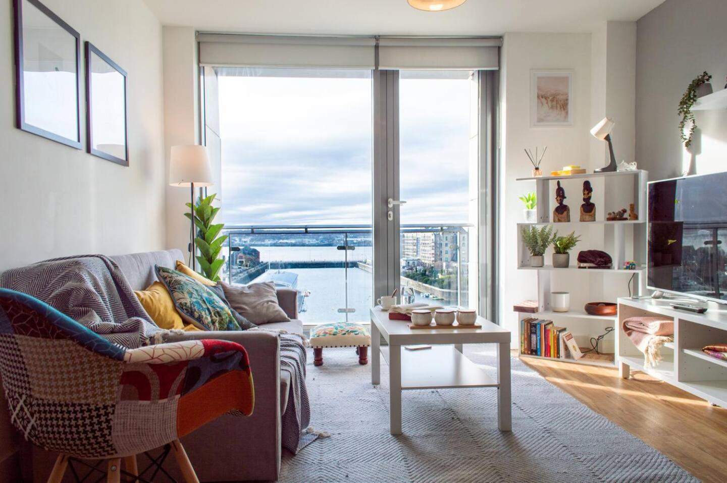 Stunning Mersey View Flat W Parking In Liverpool Exteriér fotografie